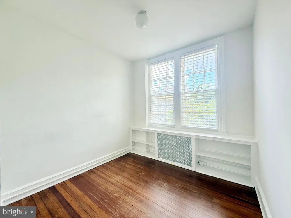 1908 37TH STREET NW Washington, DC 20007
