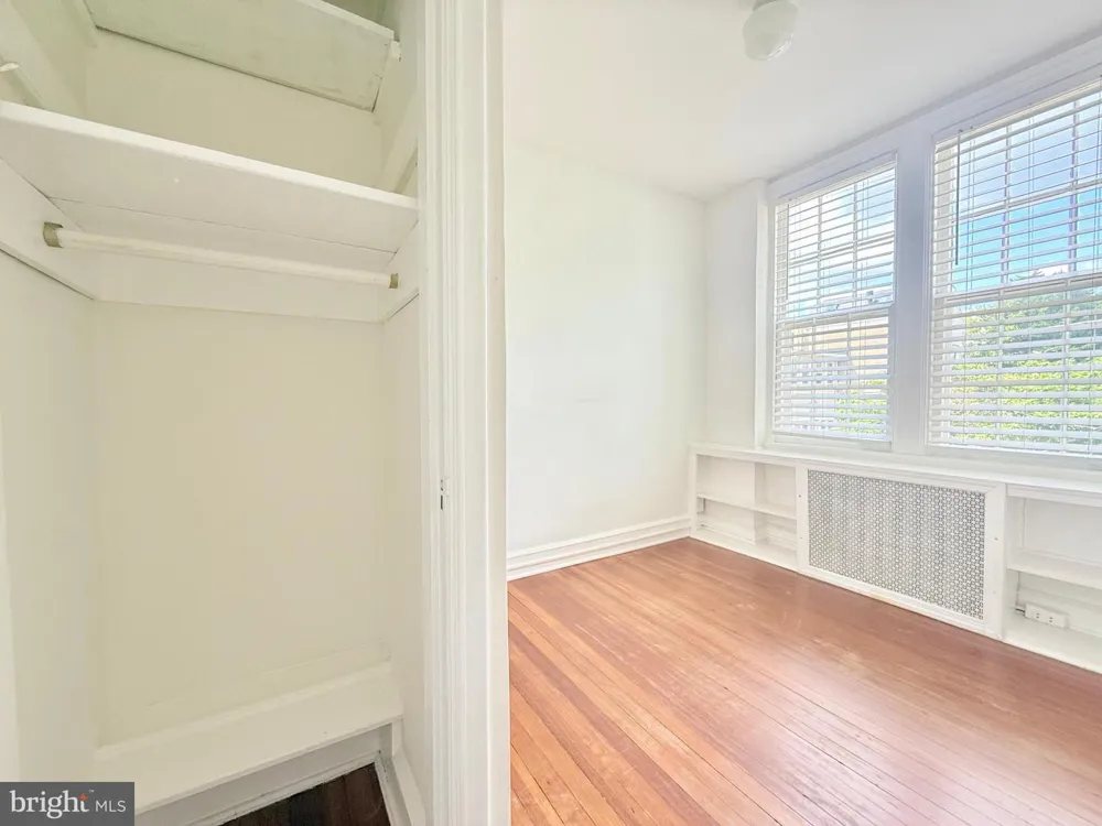 1908 37TH STREET NW Washington, DC 20007