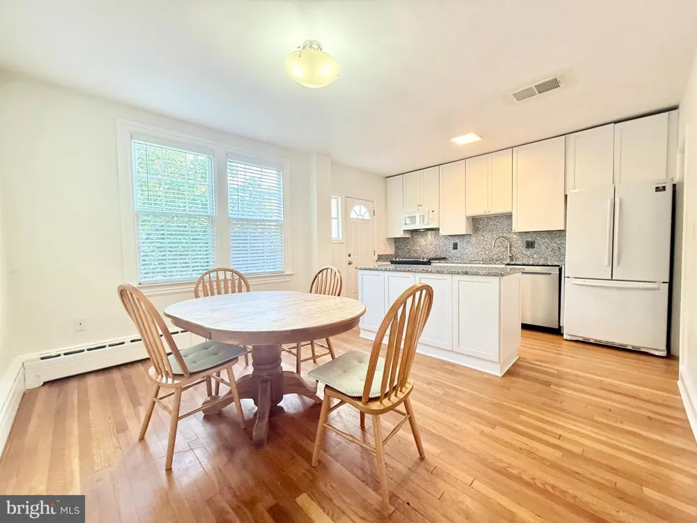 1908 37TH STREET NW Washington, DC 20007