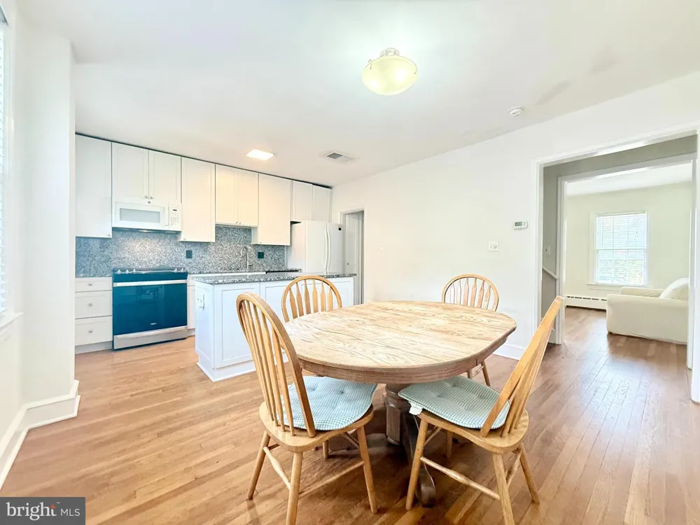 1908 37TH STREET NW Washington, DC 20007