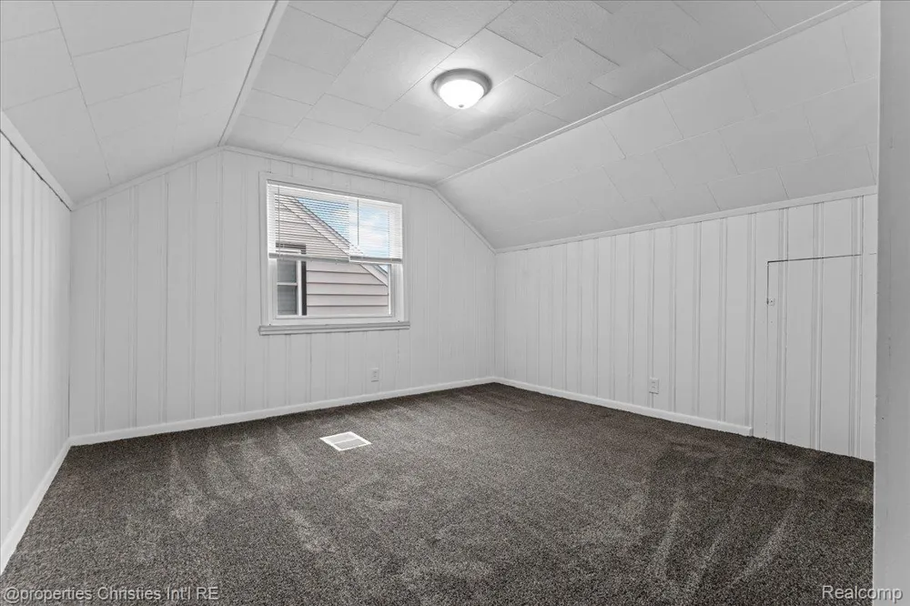 15867 Leona Drive Redford Charter Township, MI 48239