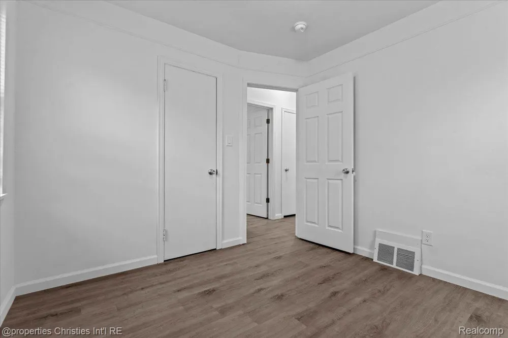 15867 Leona Drive Redford Charter Township, MI 48239