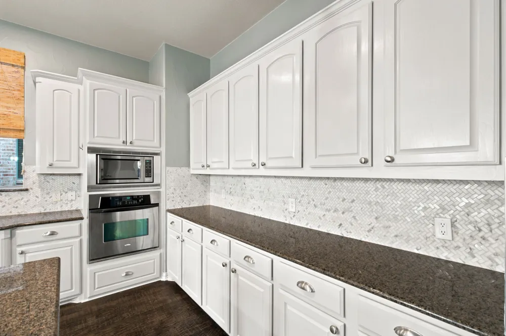 1205 Grant Avenue Lantana, TX 76226