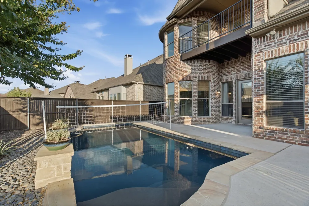 1205 Grant Avenue Lantana, TX 76226