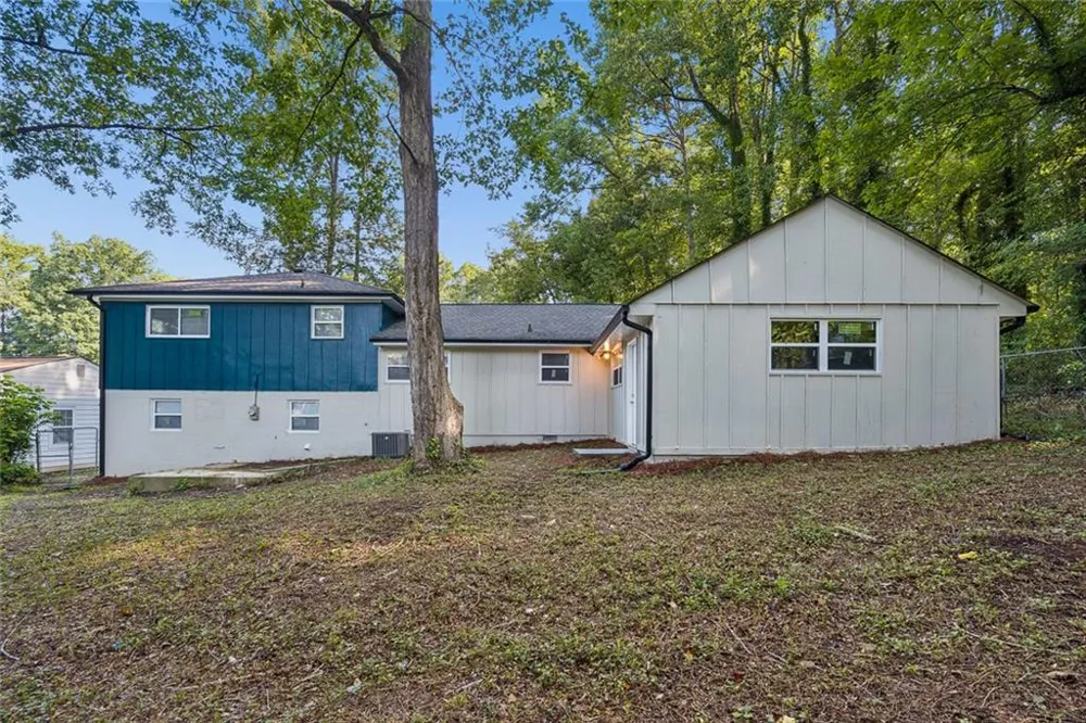 499 Queen Aliese Lane Jonesboro, GA 30236