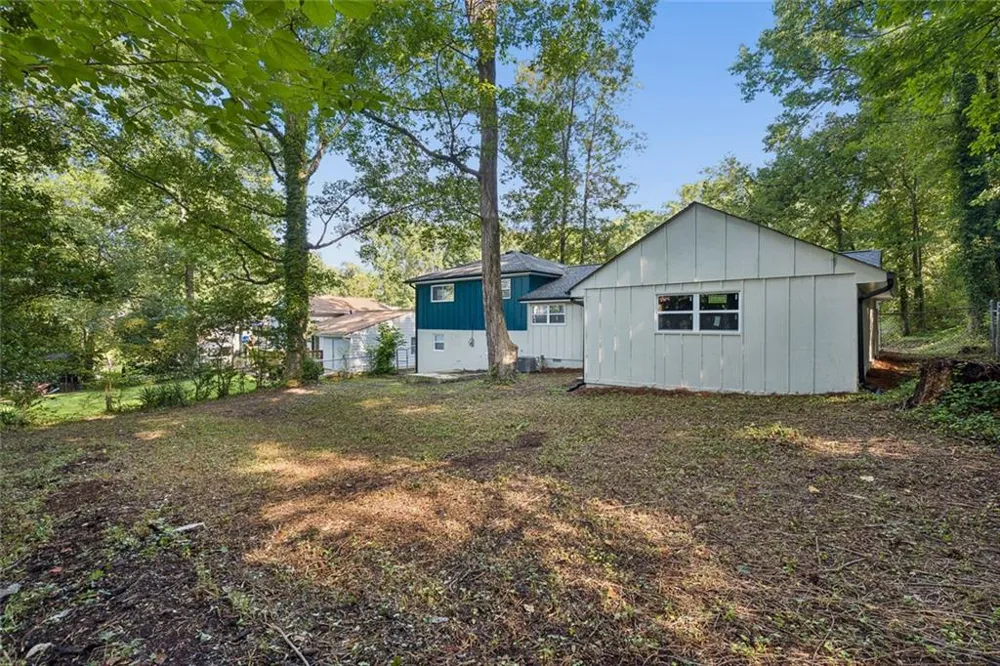 499 Queen Aliese Lane Jonesboro, GA 30236