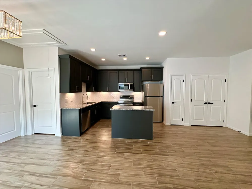 11555 Persimmon Street Willis, TX 77318