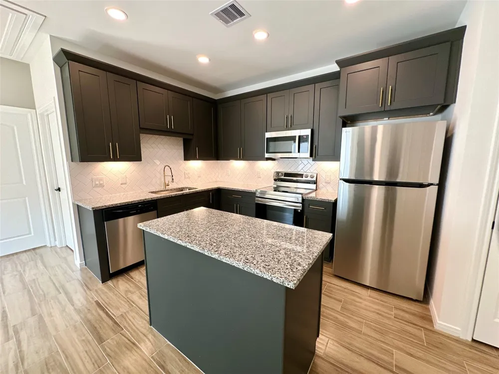 11555 Persimmon Street Willis, TX 77318
