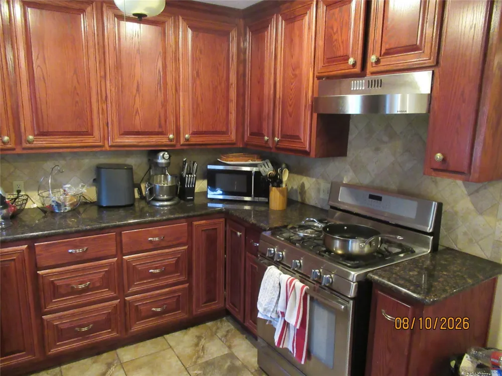 225 Moore Street Richwood, TX 77531