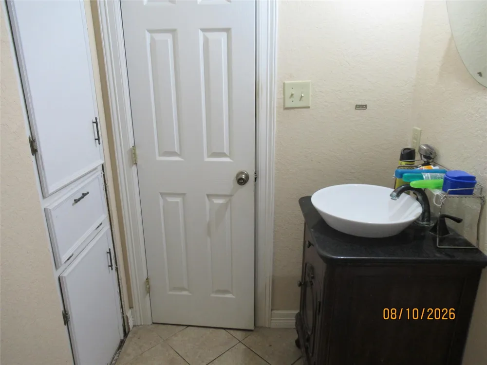 225 Moore Street Richwood, TX 77531