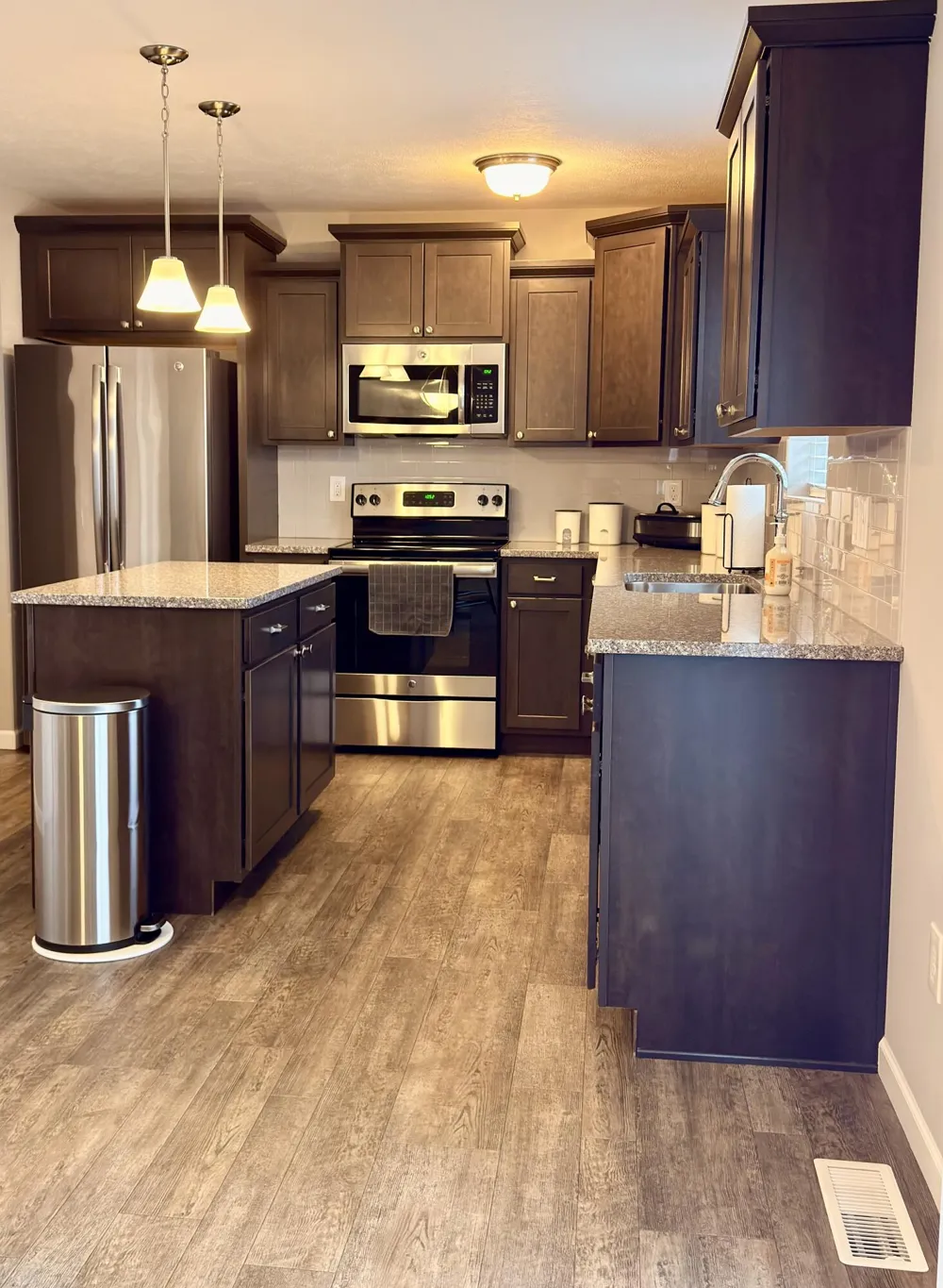 1671 Sunny Glen Drive SE Caledonia, MI 49316