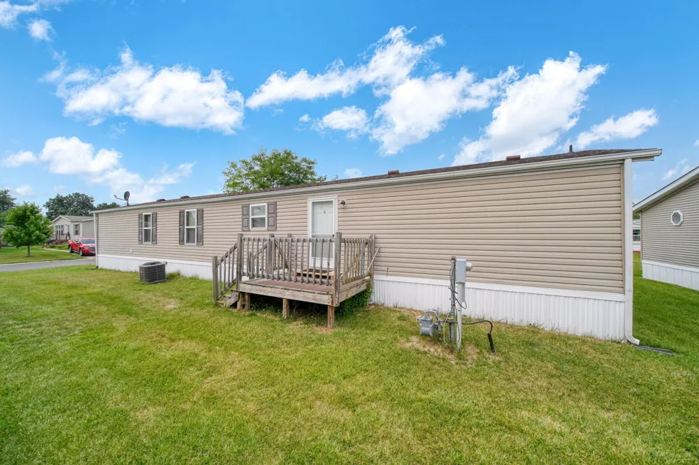 181 Newbury Adrian, MI 49221
