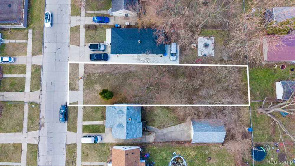 26166 Powers Avenue Dearborn Heights City, MI 48125
