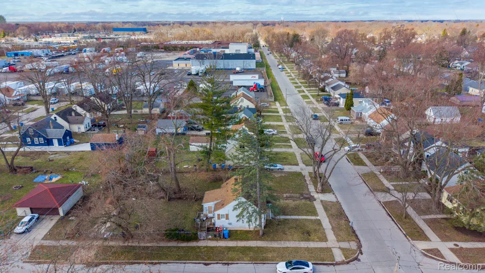 26115 Powers Avenue Dearborn Heights City, MI 48125