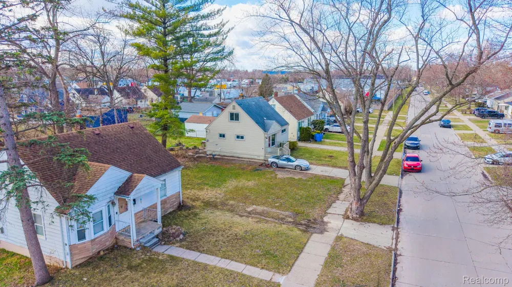 26115 Powers Avenue Dearborn Heights City, MI 48125