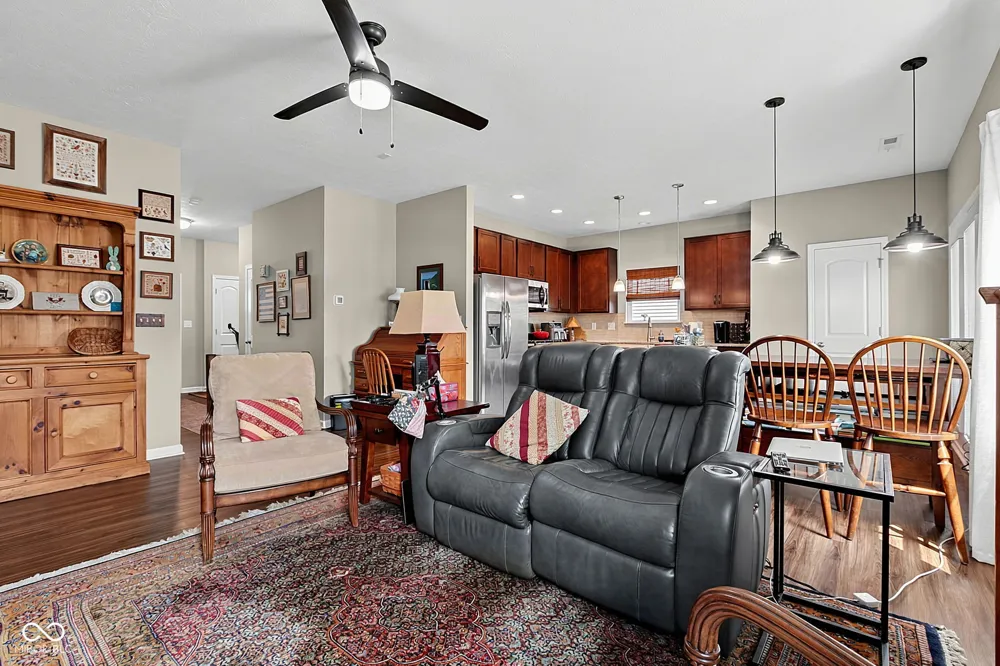 257 Longleaf Lane Greenfield, IN 46140