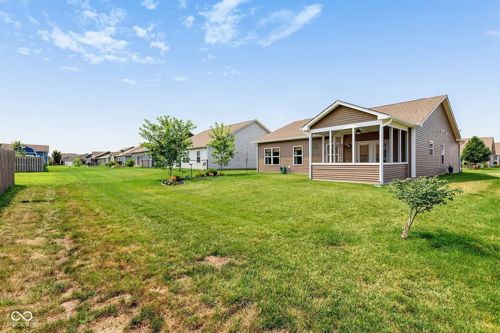 257 Longleaf Lane Greenfield, IN 46140