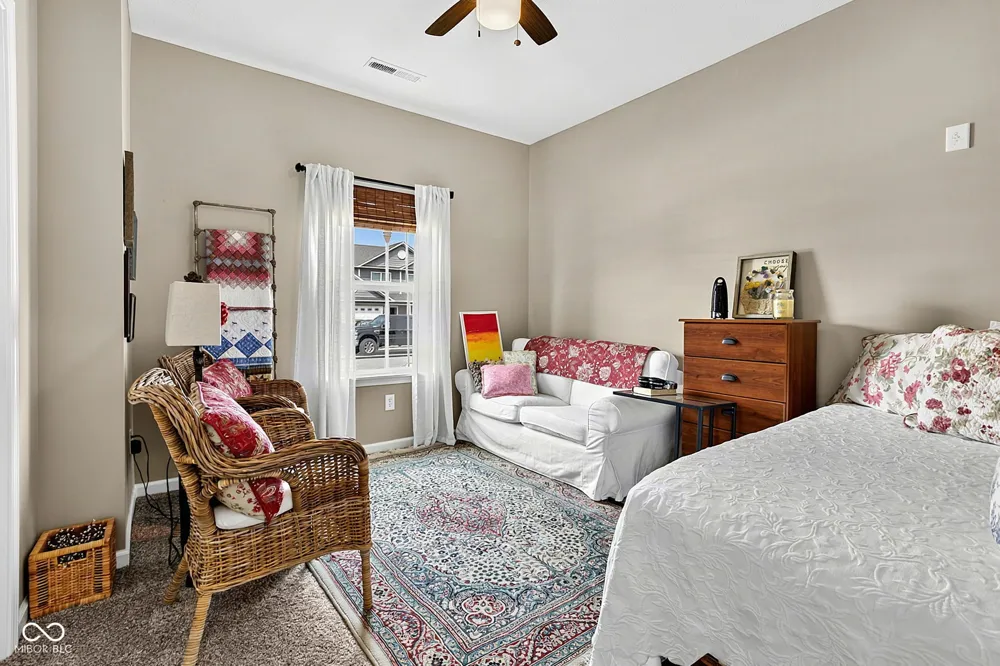257 Longleaf Lane Greenfield, IN 46140