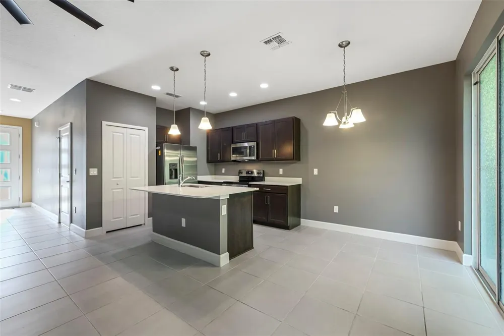 1370 CAPTIVA COVE Sanford, FL 32771