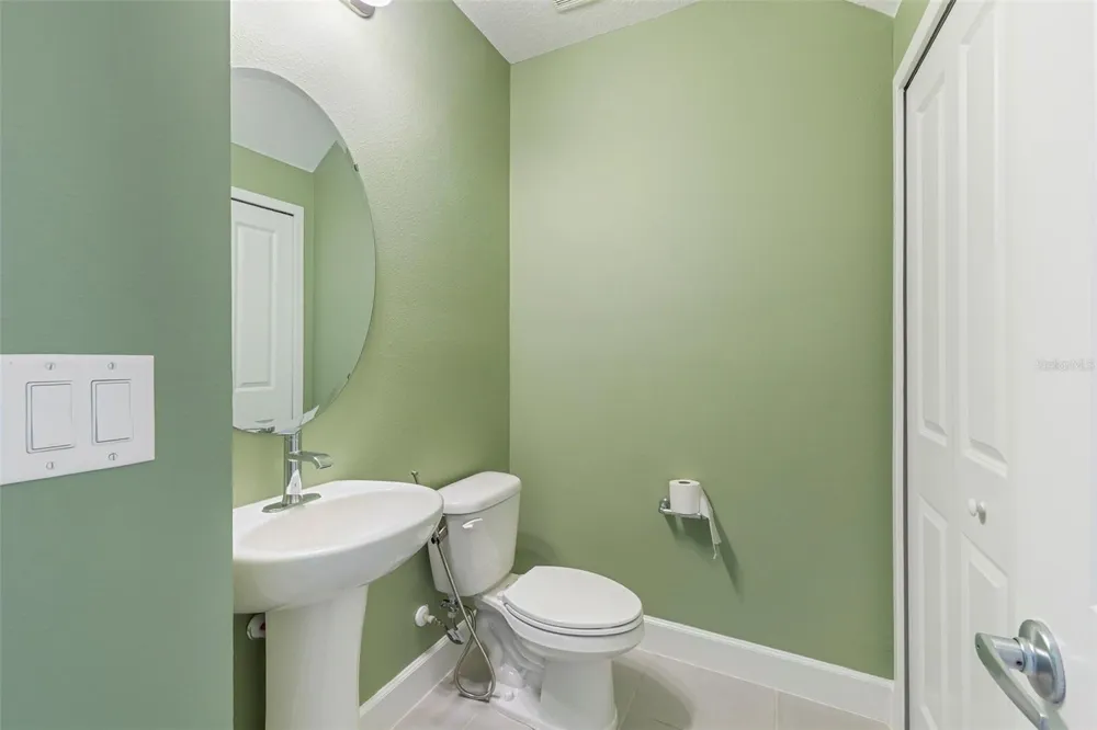 1370 CAPTIVA COVE Sanford, FL 32771