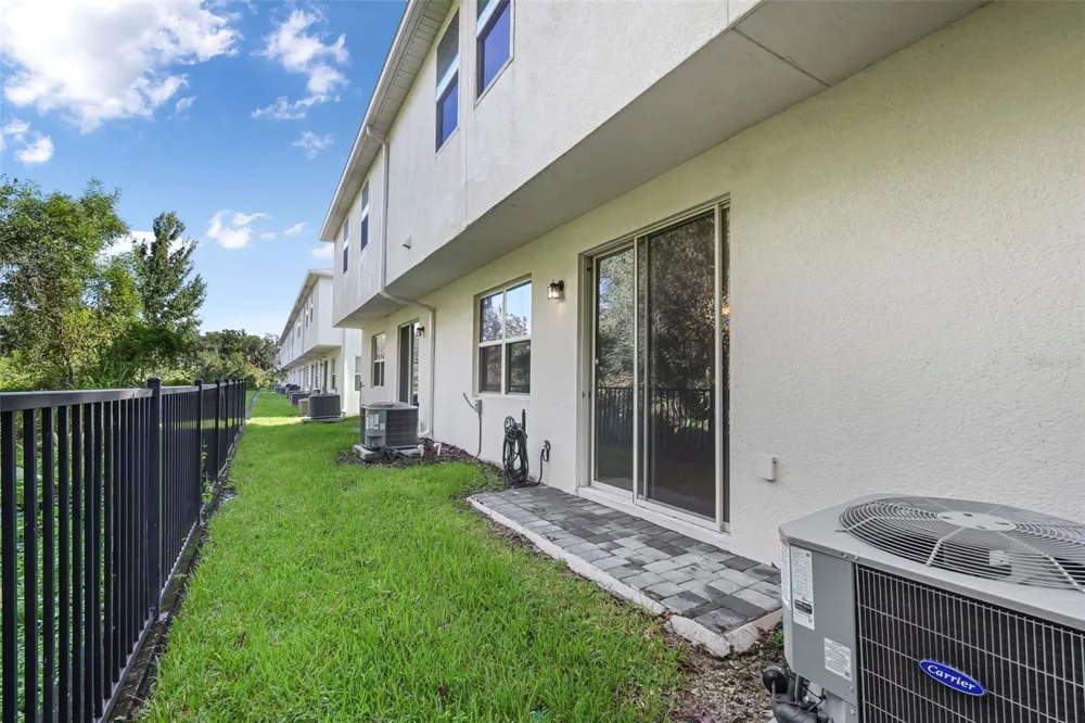 1370 CAPTIVA COVE Sanford, FL 32771