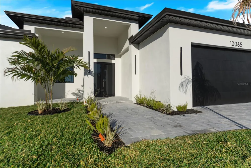 10065 MEMPHIS STREET Port Charlotte, FL 33981