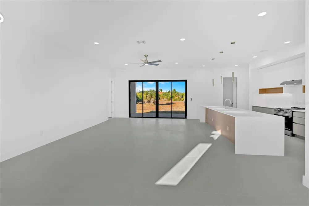 10065 MEMPHIS STREET Port Charlotte, FL 33981