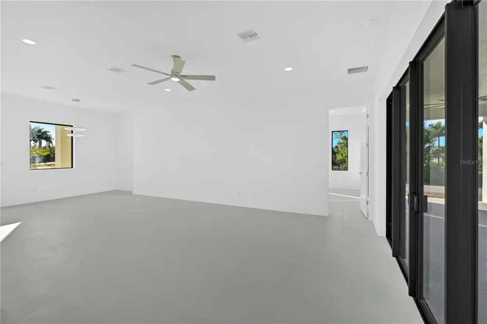 10065 MEMPHIS STREET Port Charlotte, FL 33981