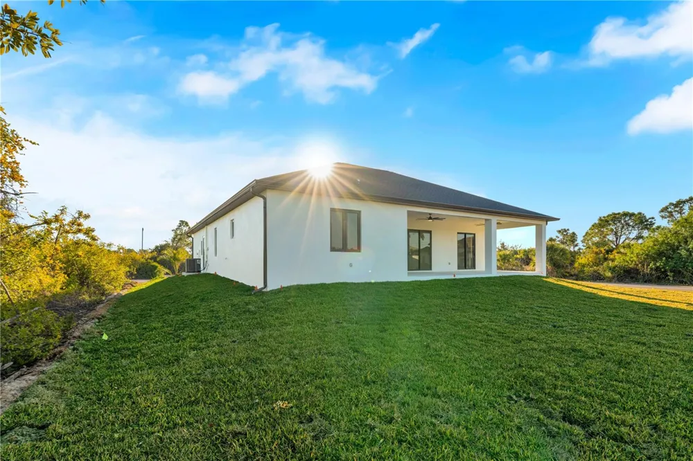 10065 MEMPHIS STREET Port Charlotte, FL 33981
