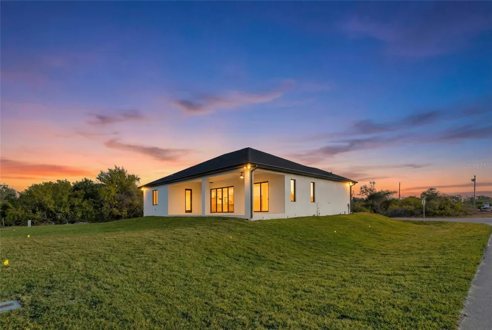 10065 MEMPHIS STREET Port Charlotte, FL 33981