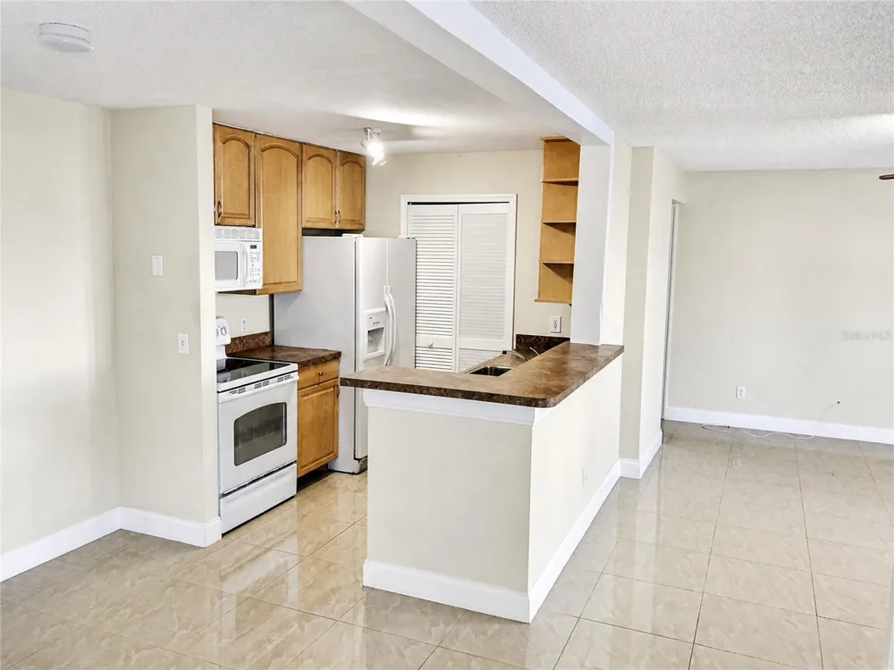 6112 WESTGATE DRIVE #101 Orlando, FL 32835