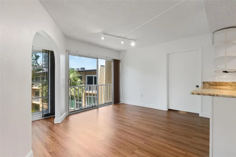 225 COUNTRY CLUB DRIVE #E343 Largo, FL 33771