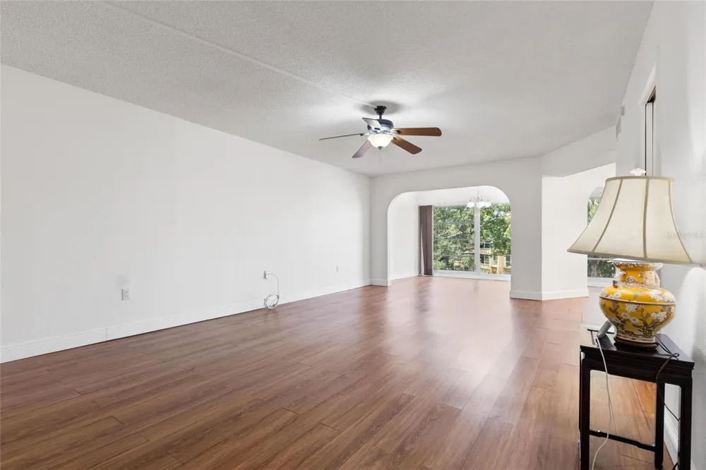 225 COUNTRY CLUB DRIVE #E343 Largo, FL 33771