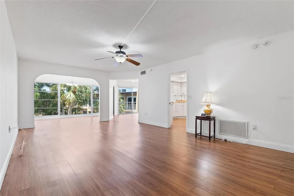 225 COUNTRY CLUB DRIVE #E343 Largo, FL 33771