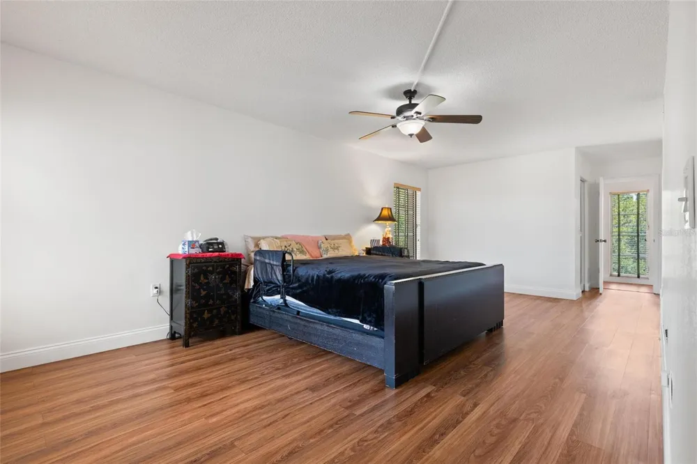 225 COUNTRY CLUB DRIVE #E343 Largo, FL 33771