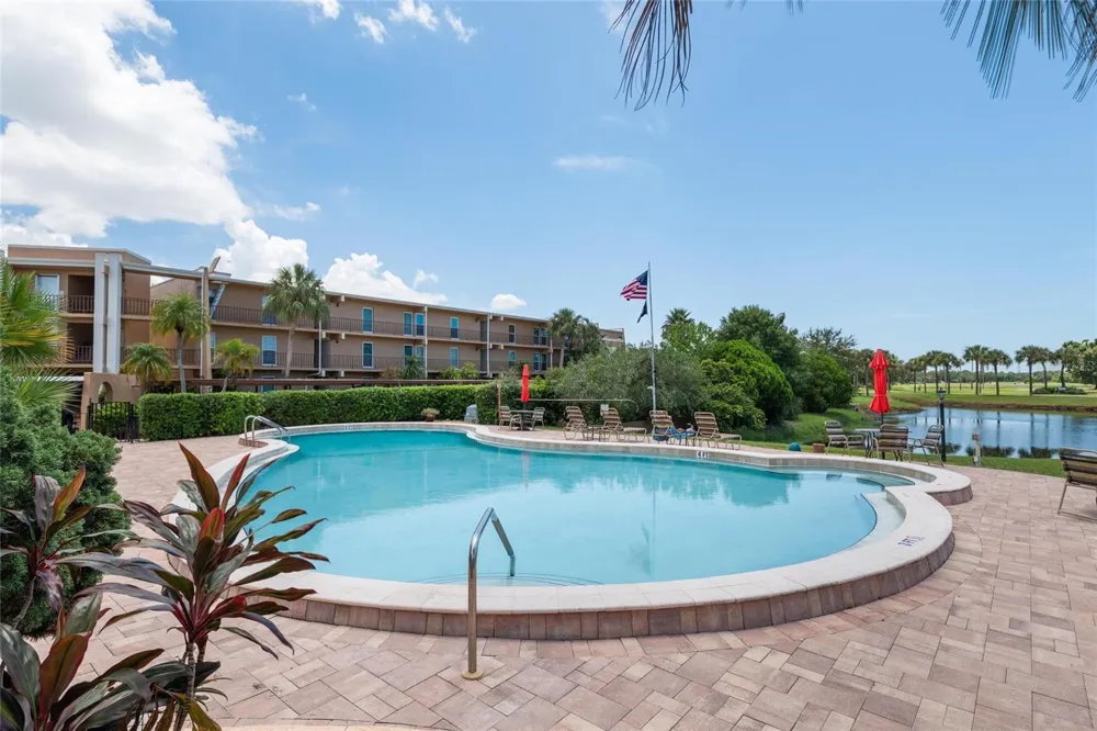 225 COUNTRY CLUB DRIVE #E343 Largo, FL 33771