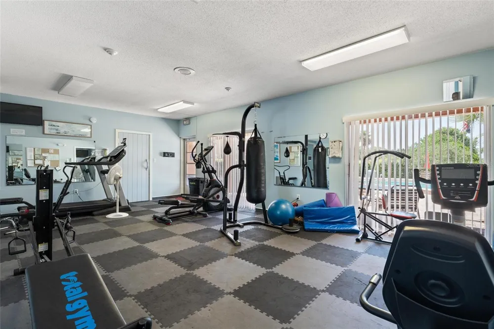 225 COUNTRY CLUB DRIVE #E343 Largo, FL 33771