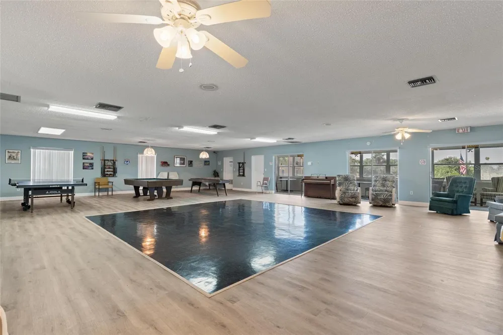 225 COUNTRY CLUB DRIVE #E343 Largo, FL 33771