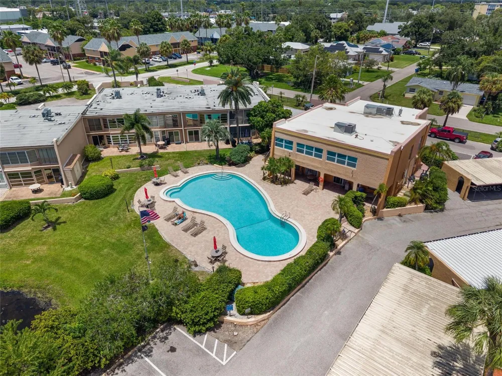 225 COUNTRY CLUB DRIVE #E343 Largo, FL 33771