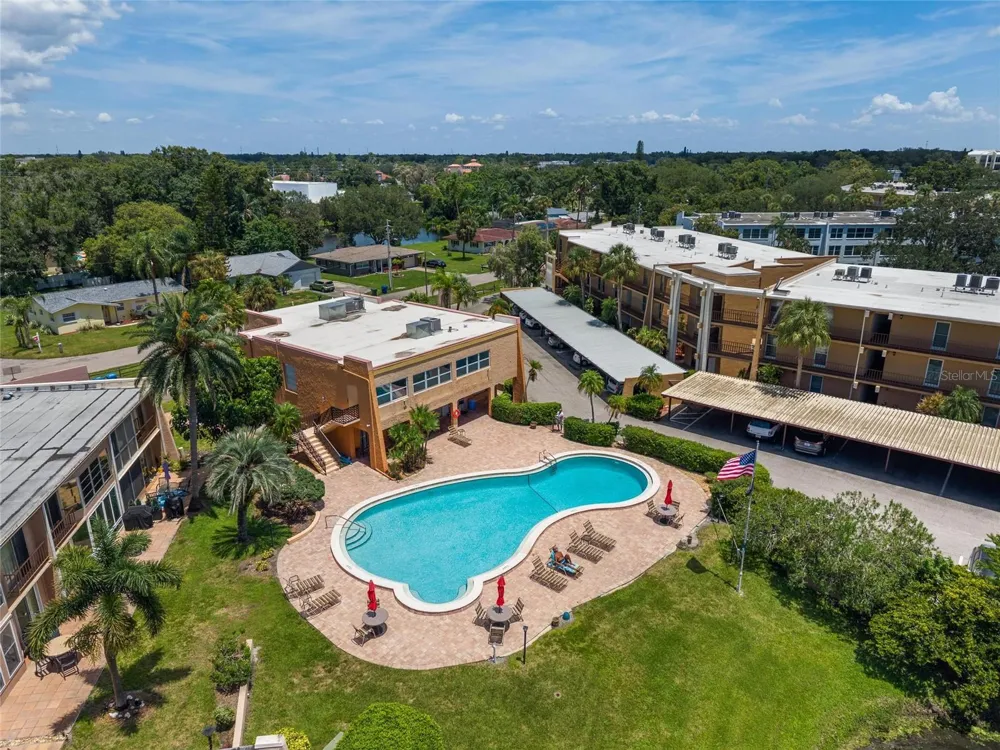 225 COUNTRY CLUB DRIVE #E343 Largo, FL 33771