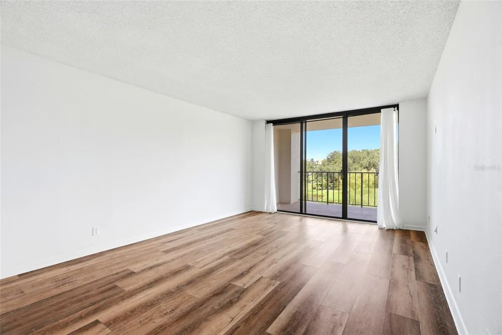 220 BELLEVIEW BOULEVARD #207 Belleair, FL 33756