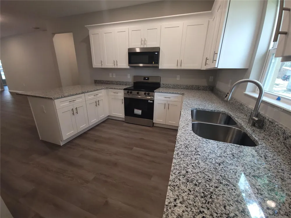 5025 FINDERS COURT Tampa, FL 33617