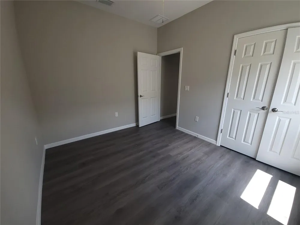 5025 FINDERS COURT Tampa, FL 33617