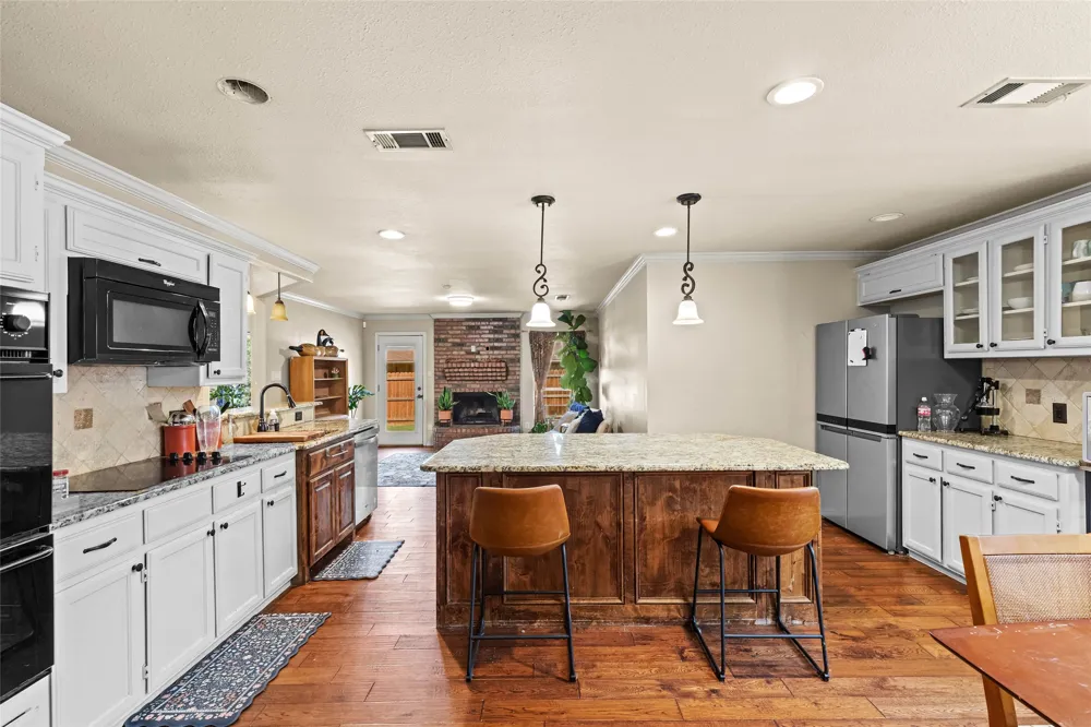 7732 Sagebrush Court North Richland Hills, TX 76182