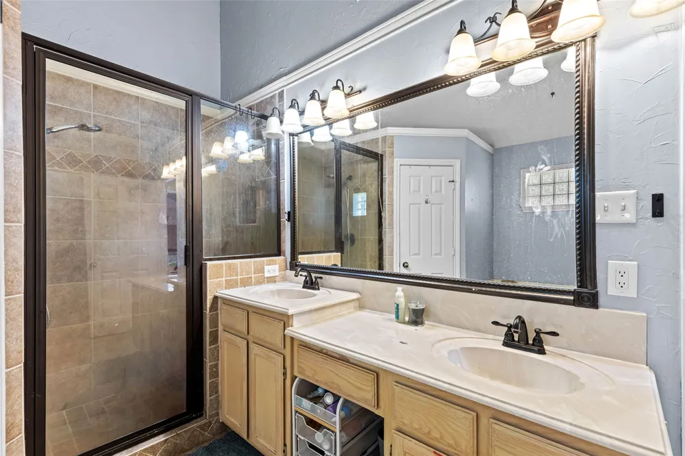 7732 Sagebrush Court North Richland Hills, TX 76182