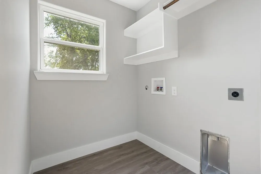 818 W Walker Street Denison, TX 75020