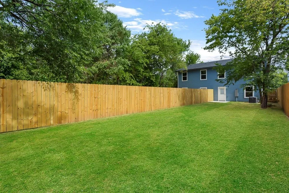 818 W Walker Street Denison, TX 75020