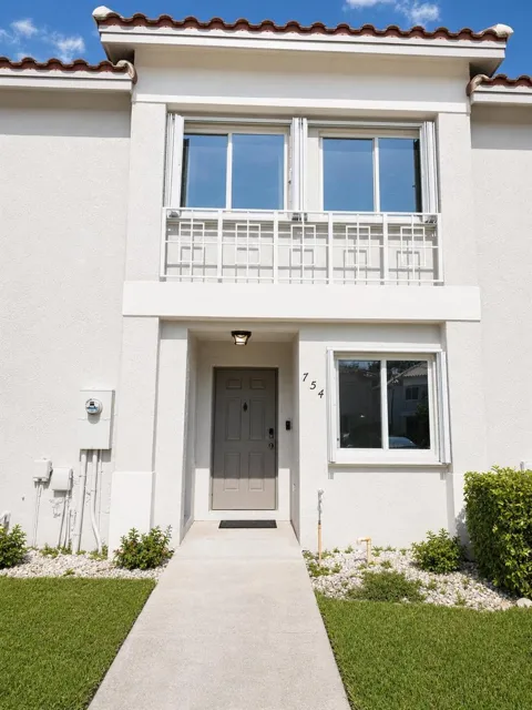 754 NW 208TH DRIVE #754