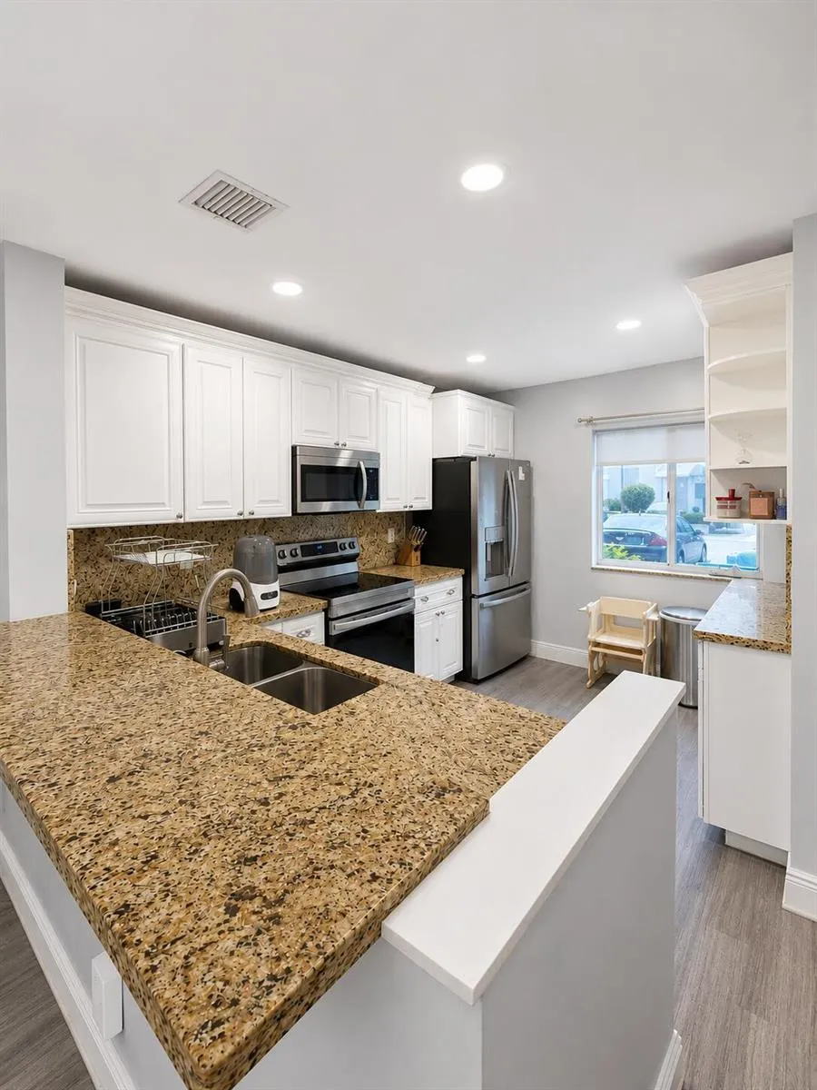 754 NW 208TH DRIVE #754 Pembroke Pines, FL 33029