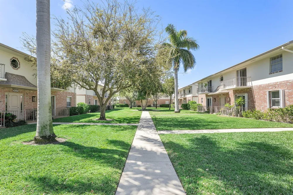 2015 S SEACREST BOULEVARD #C Boynton Beach, FL 33435